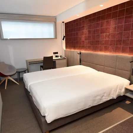 Nelson Hotel 4*